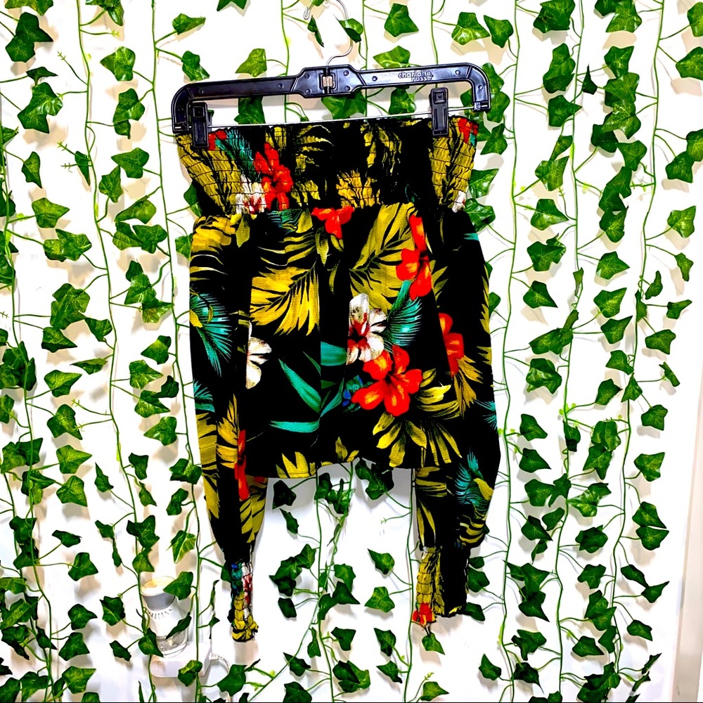 Cute off the shoulder floral top!